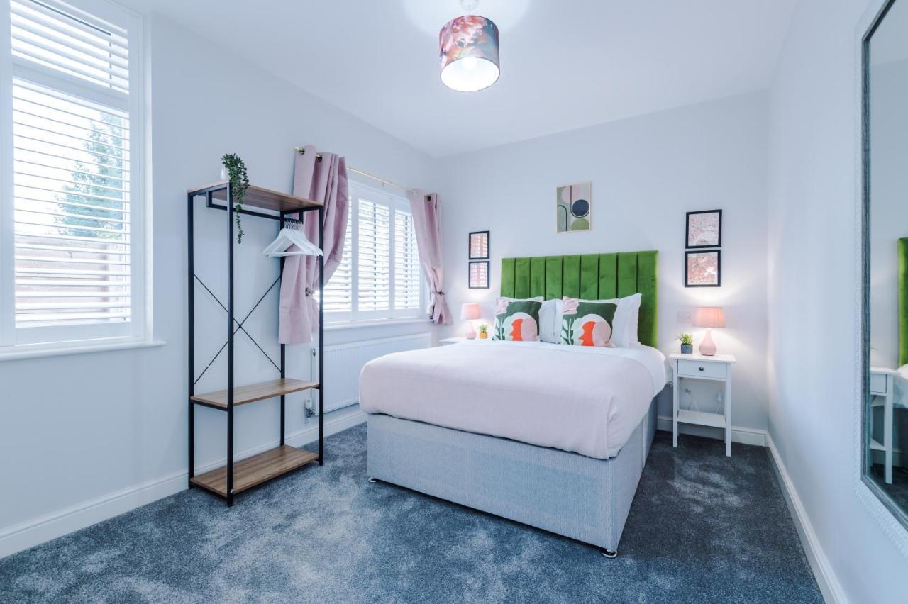 Beechwood Lodge Serviced Apartment Coventry Bagian luar foto