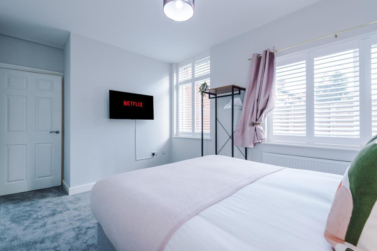 Beechwood Lodge Serviced Apartment Coventry Bagian luar foto