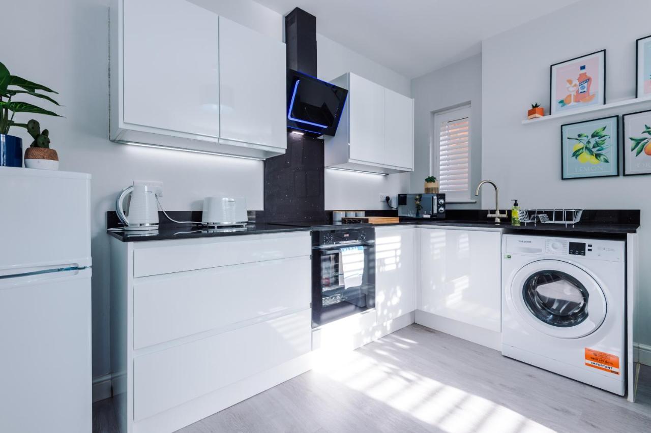 Beechwood Lodge Serviced Apartment Coventry Bagian luar foto